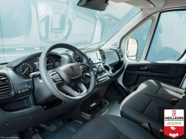 Peugeot Boxer image 2