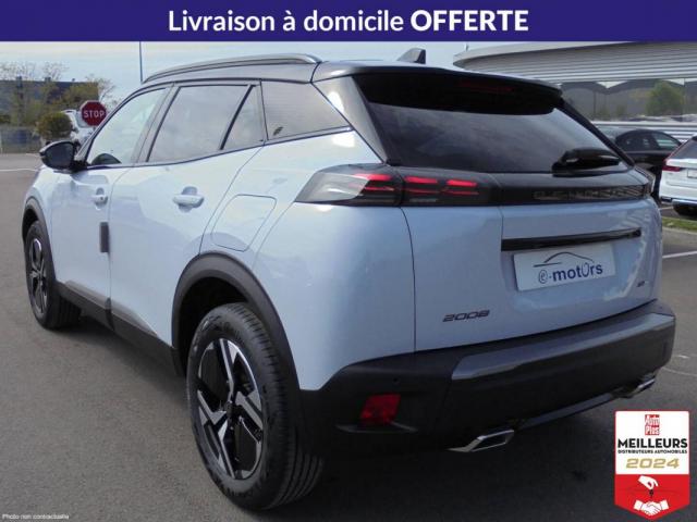Peugeot 2008 image 2