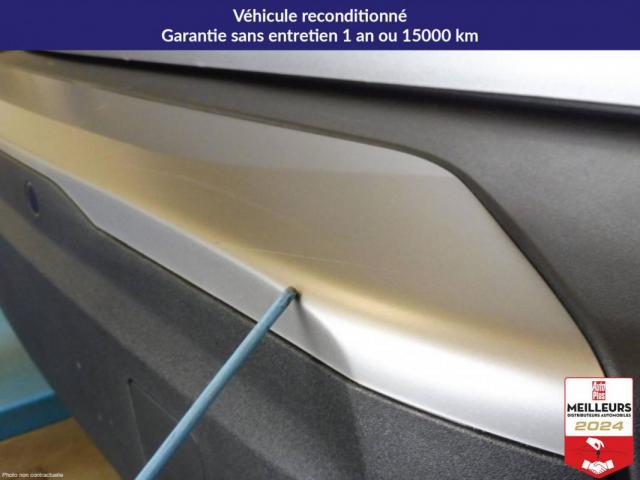 Peugeot 2008 image 8