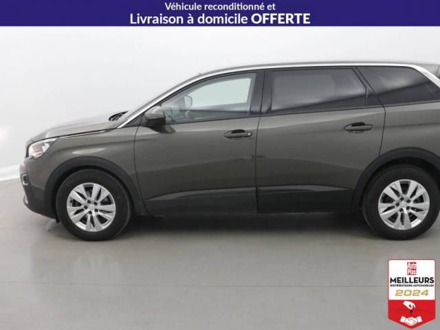 Peugeot 5008 image 1