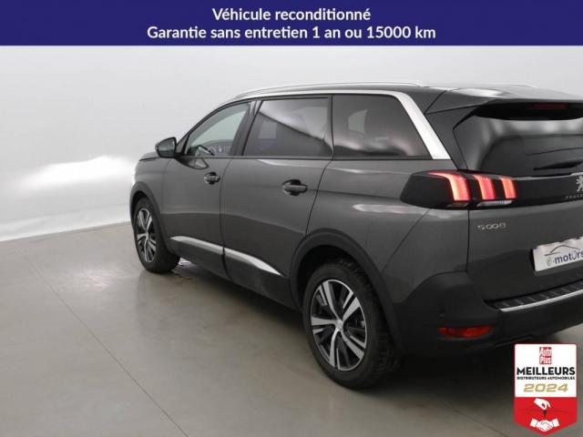 Peugeot 5008 image 2