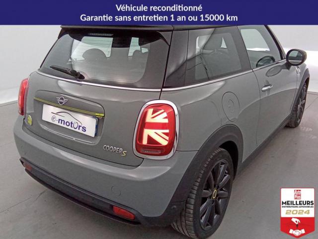 Mini Hatch image 7