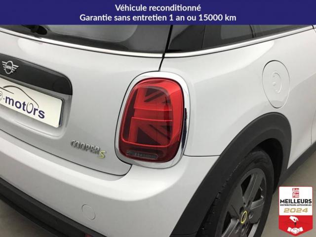 Mini Hatch image 9