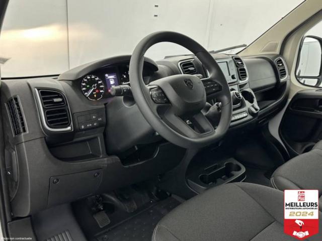 Peugeot Boxer image 1