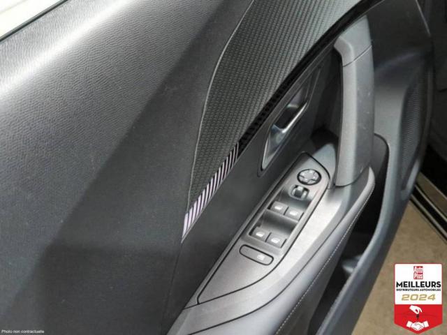 Peugeot 2008 image 2