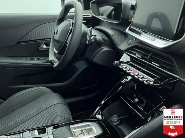 Peugeot 208 image 9