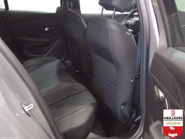 Peugeot 208 image 9