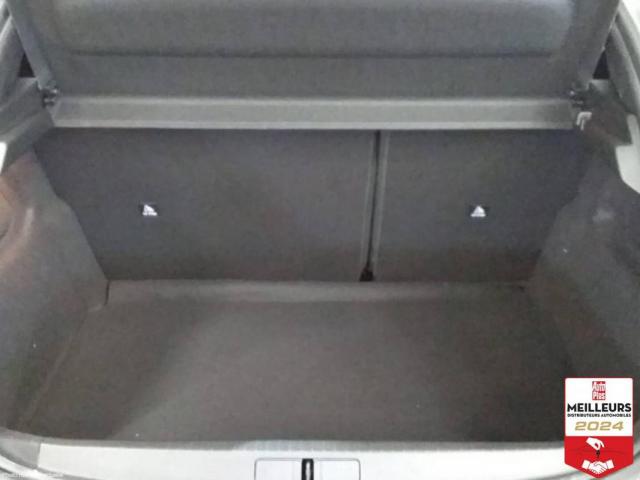 Peugeot 208 image 1