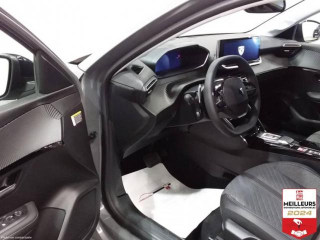 Peugeot 208 image 8