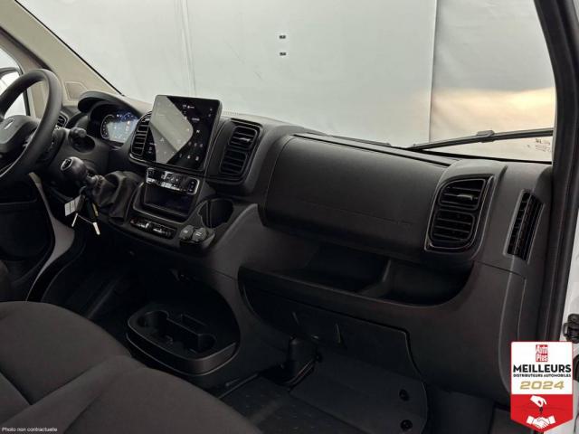 Peugeot Boxer image 2