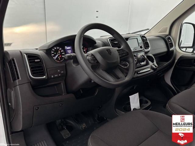 Peugeot Boxer image 1