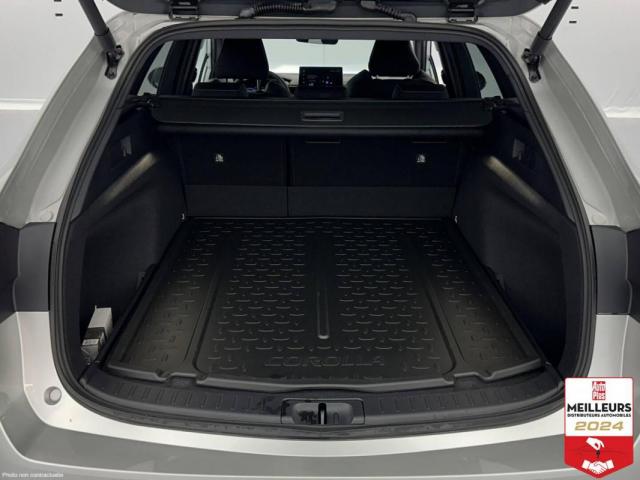 Toyota Corolla Touring Sports image 9
