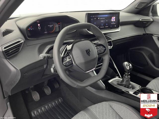 Peugeot 2008 image 2