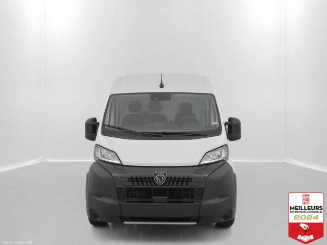 Peugeot Boxer image 2