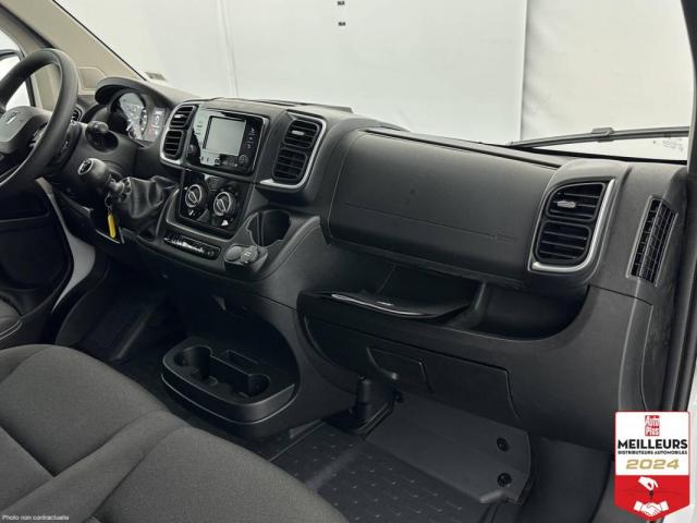 Peugeot Boxer image 9