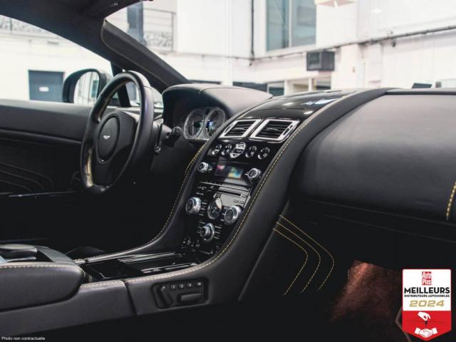 Aston Martin Vantage image 9