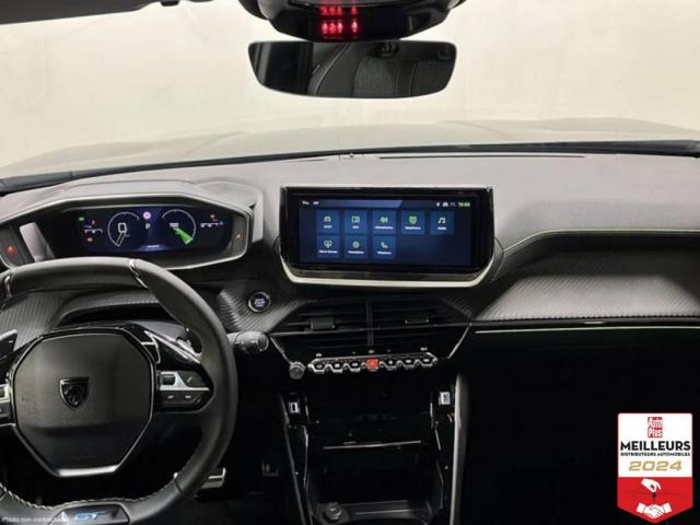 Peugeot 2008 image 2