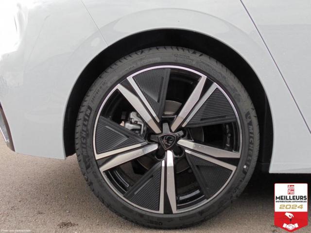 Peugeot 308 image 2