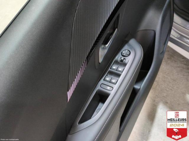 Peugeot 208 image 8