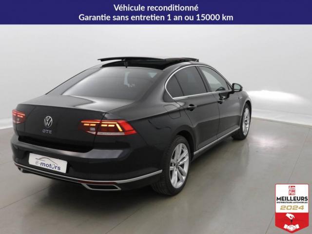 Volkswagen Passat image 9