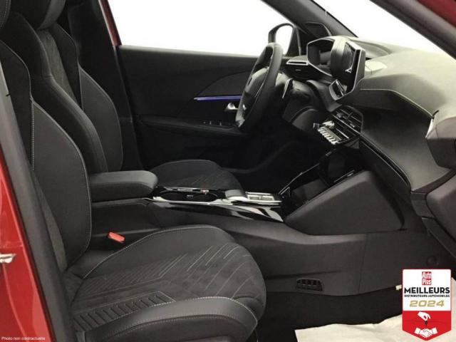Peugeot 2008 image 2