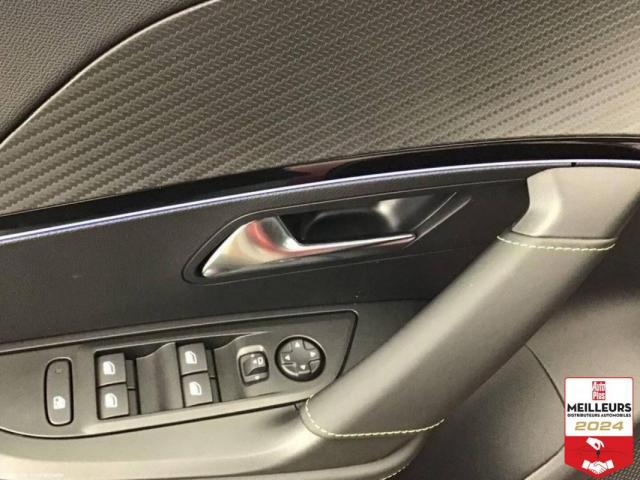 Peugeot 2008 image 1