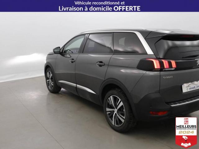 Peugeot 5008 image 6