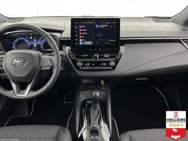 Toyota Corolla Touring Sports image 9