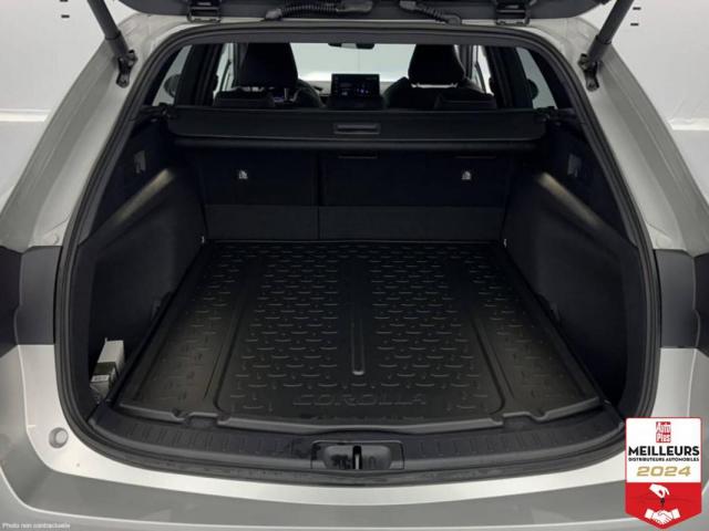 Toyota Corolla Touring Sports image 8