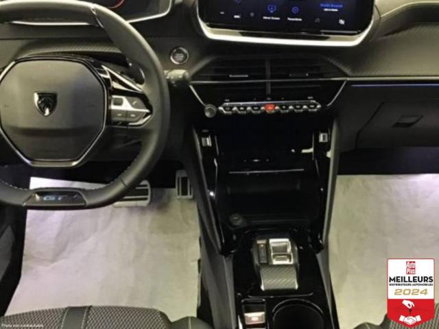Peugeot 2008 image 1