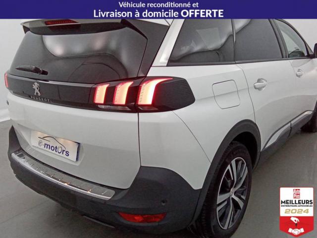 Peugeot 5008 image 9