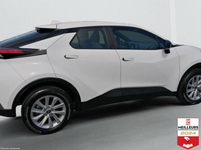 Toyota C-Hr image 6