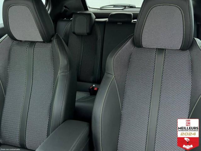 Peugeot 2008 image 2