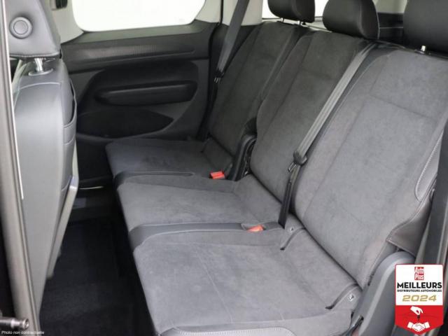 Volkswagen Caddy Van image 8
