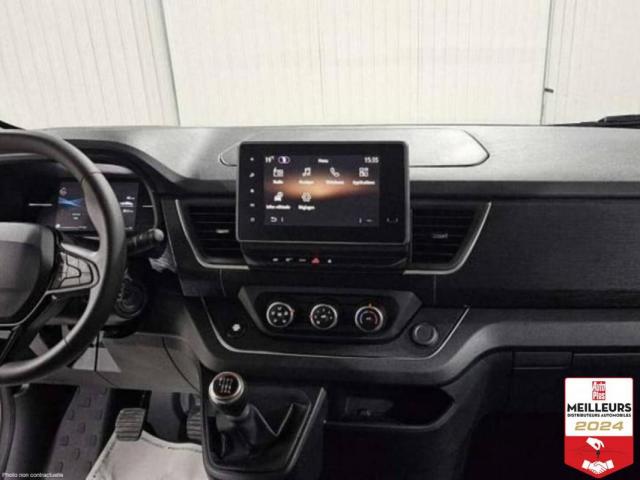 Renault Trafic image 3