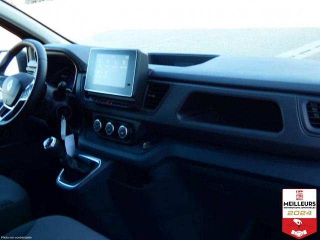 Renault Trafic image 9