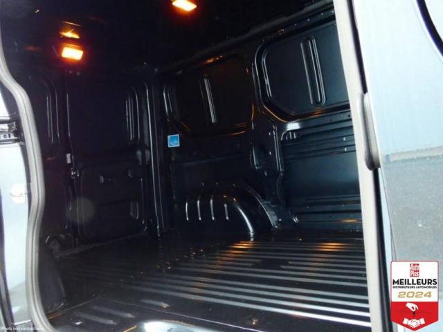 Renault Trafic image 8
