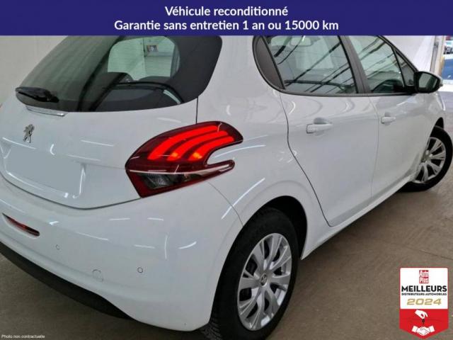 Peugeot 208 image 6