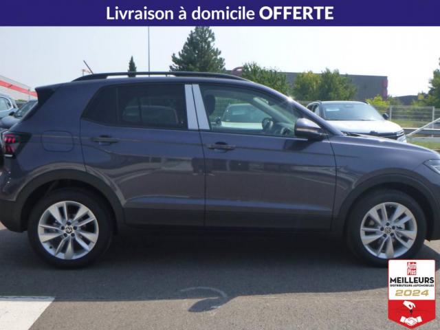 Volkswagen T-Cross image 2