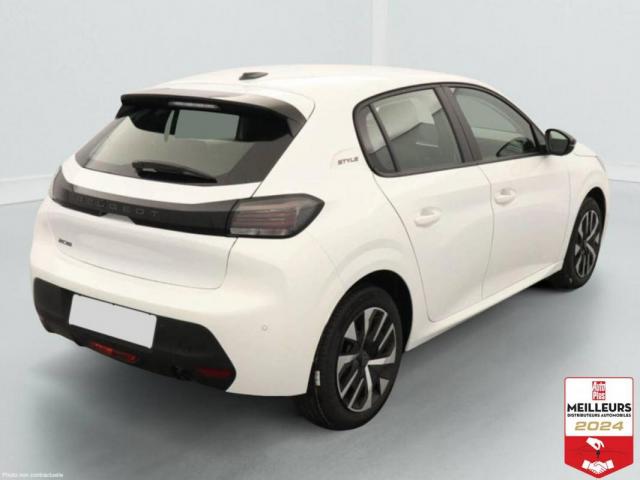 Peugeot 208 image 8