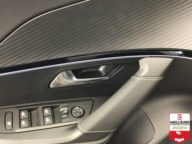 Peugeot 2008 image 8
