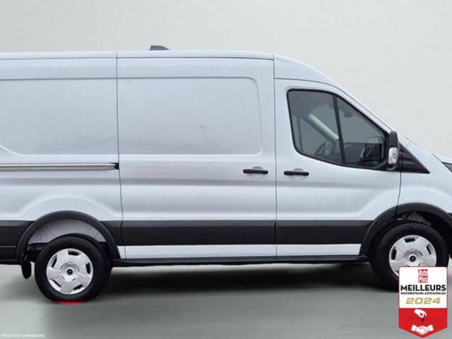 Ford Transit Courier image 1