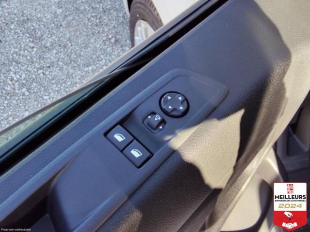 Peugeot Expert image 2