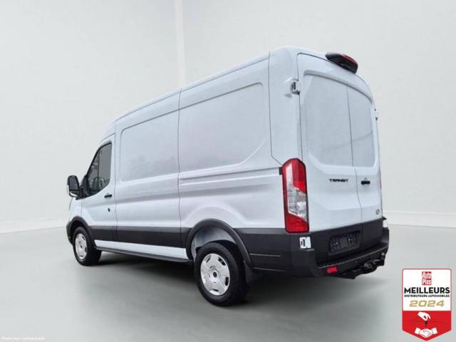 Ford Transit Courier image 7