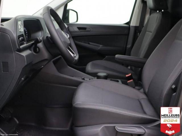 Volkswagen Caddy Van image 9