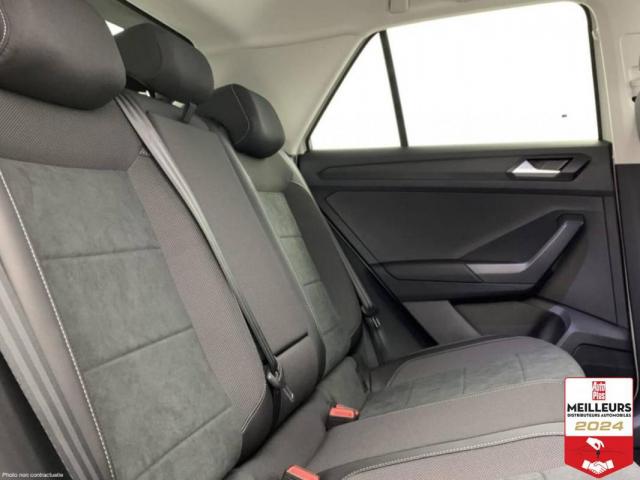 Volkswagen T-Roc image 6