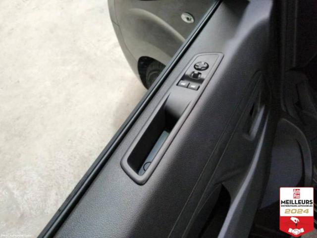 Citroen Jumpy image 2