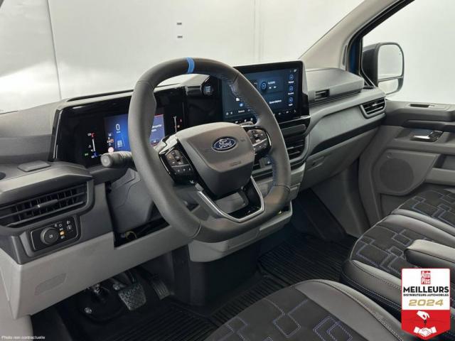 Ford Transit image 7