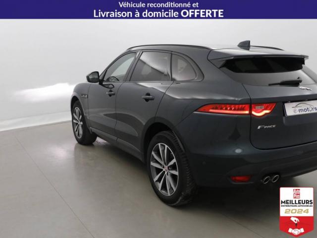 Jaguar F-Pace image 9