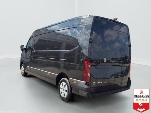 Renault Master image 2